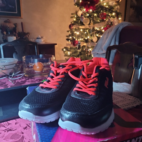 Ladies Sneakers size 8 - Picture 9 of 9